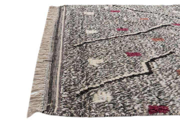 4' 2 x 6' 9 Hand Knotted Moroccan Wool Rug