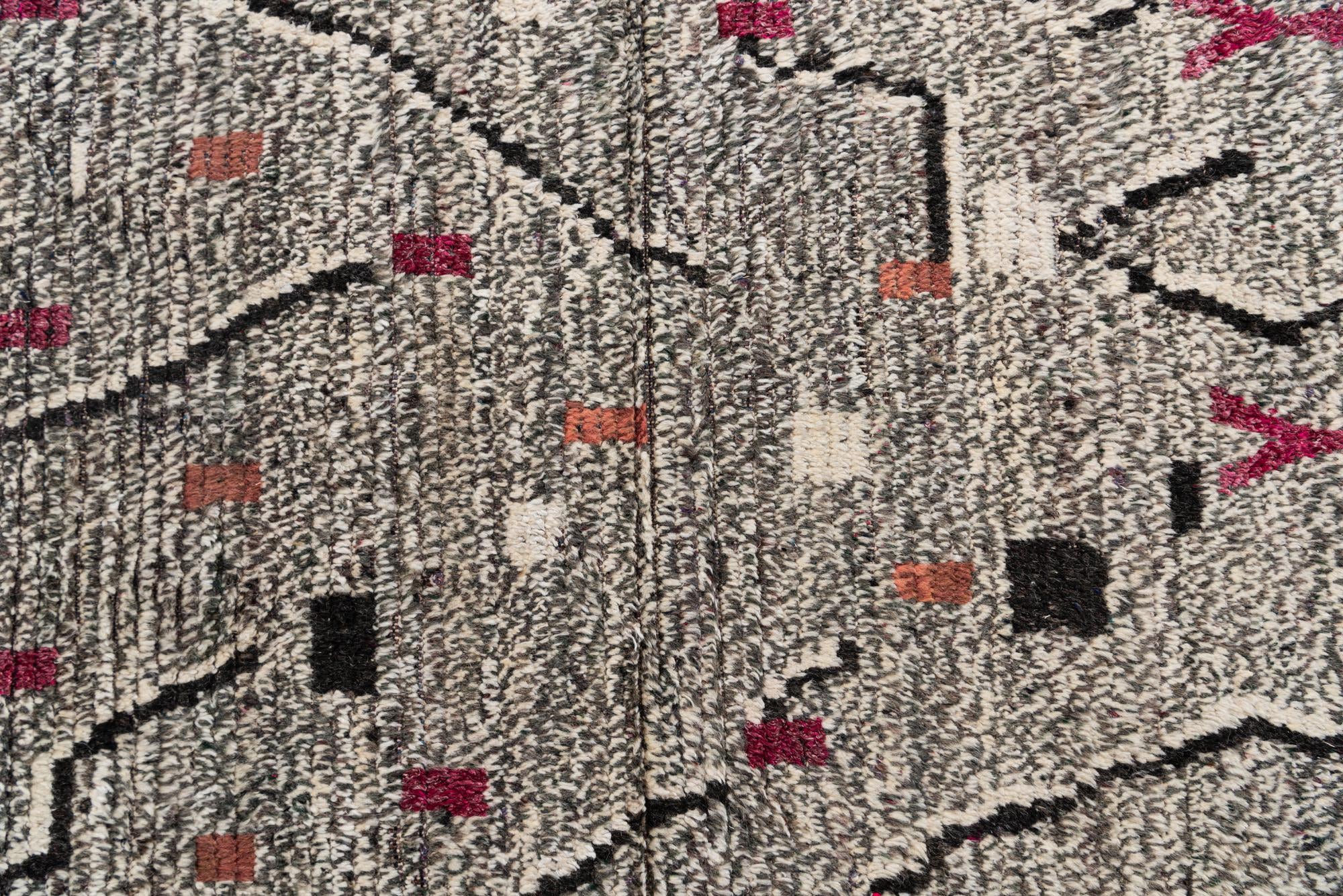 4' 2 x 6' 9 Hand Knotted Moroccan Wool Rug