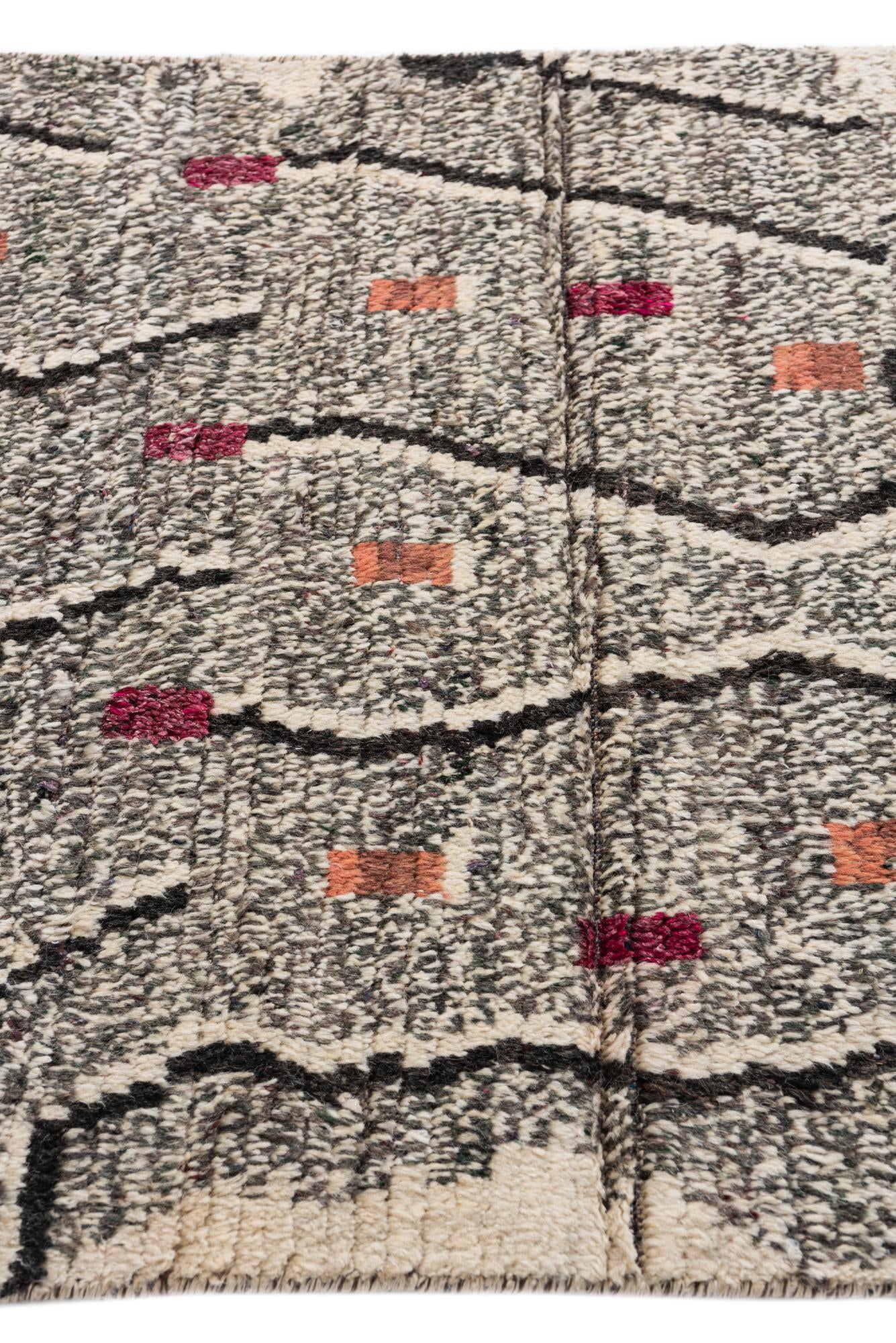 4' x 6' 9 Hand Knotted Moroccan Wool Rug