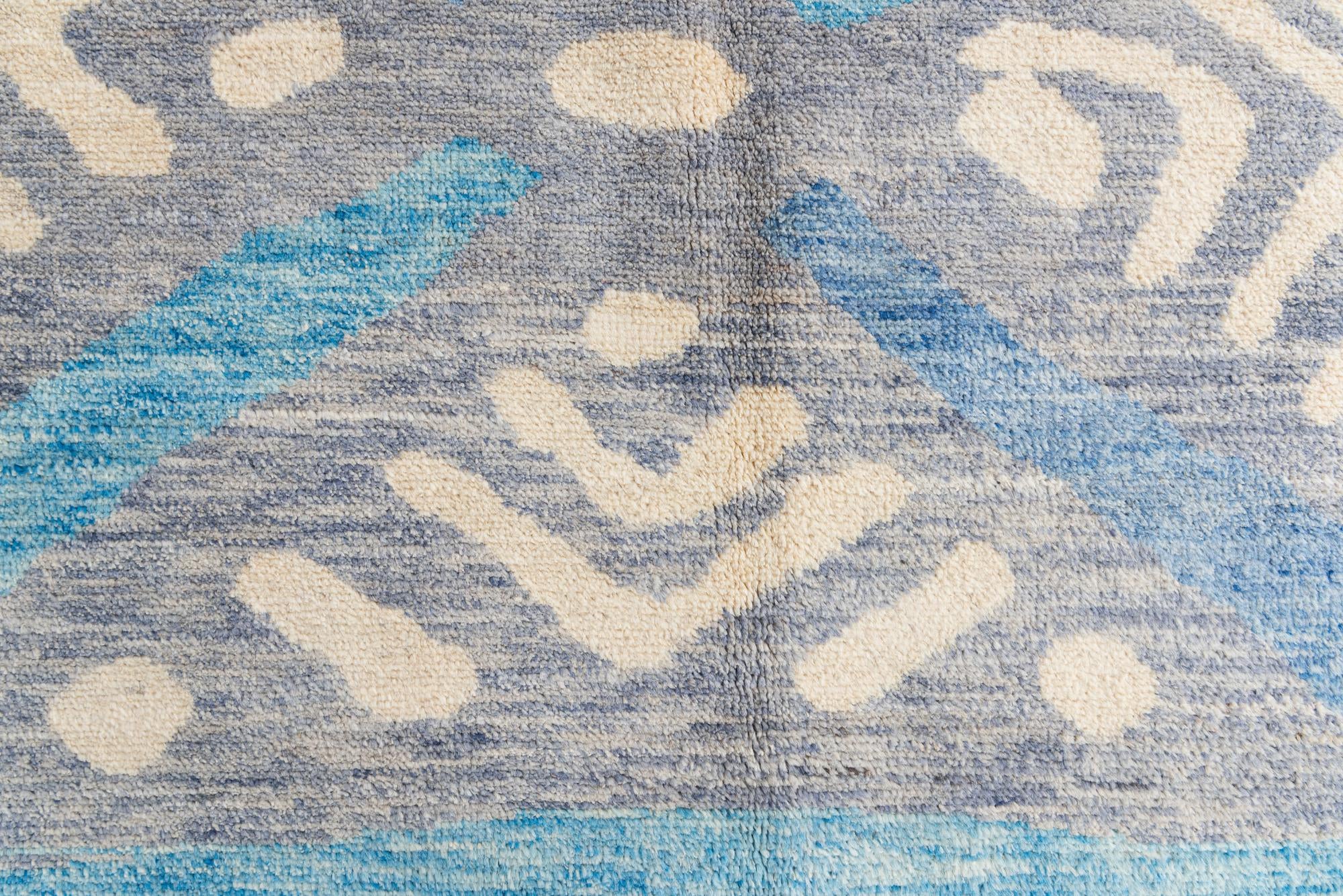 5' 6 x 8' Hand Knotted Moroccan Wool Rug