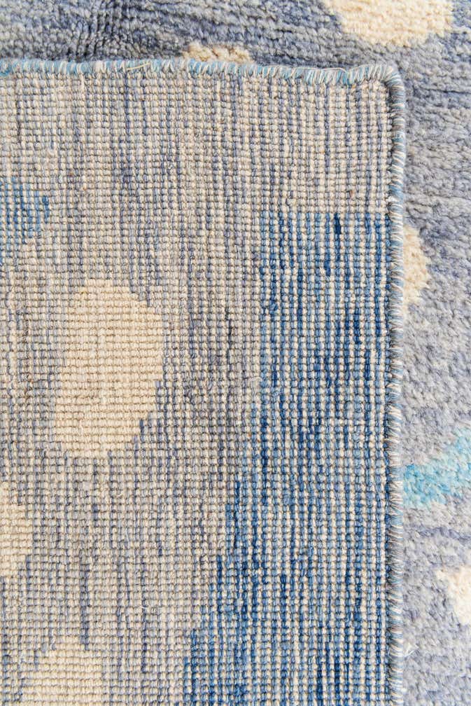 5' 6 x 8' Hand Knotted Moroccan Wool Rug