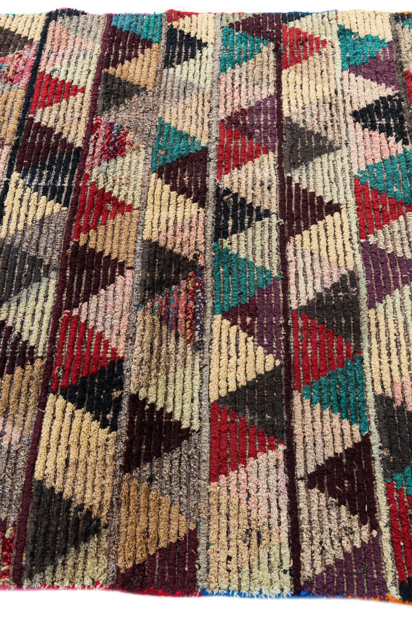 5' x 8' 5 Hand Knotted Moroccan Wool Rug