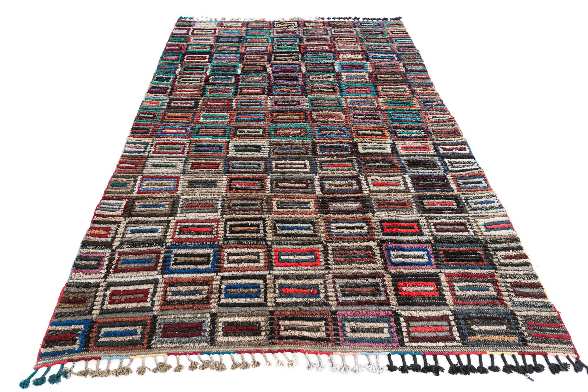 6' x 9' 5 Hand Knotted Moroccan Wool Rug