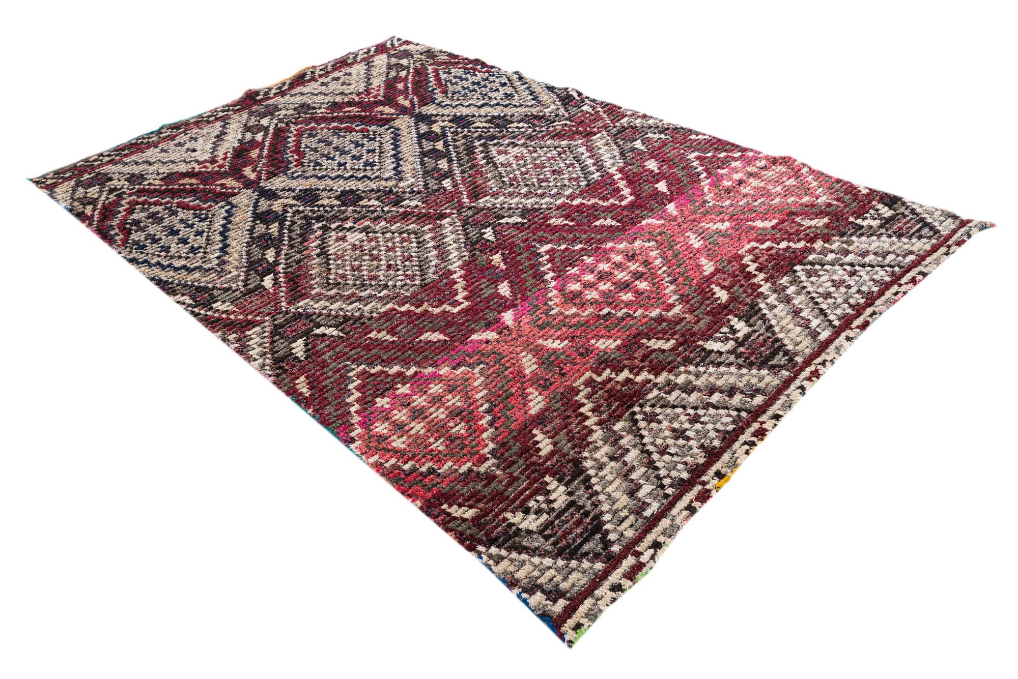 5' x 7' 8 Hand Knotted Moroccan Wool Rug