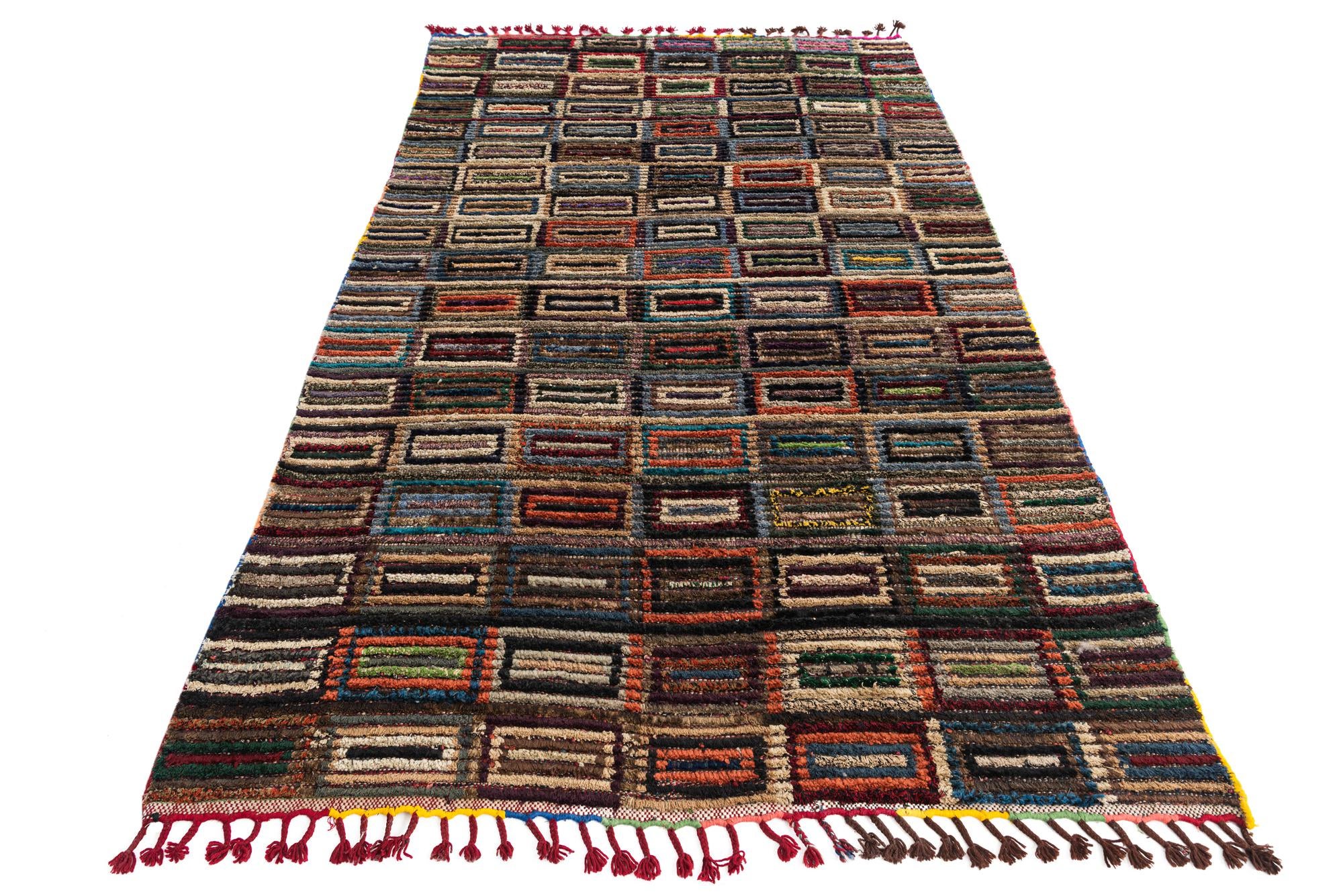 5' x 8' 4 Hand Knotted Moroccan Wool Rug