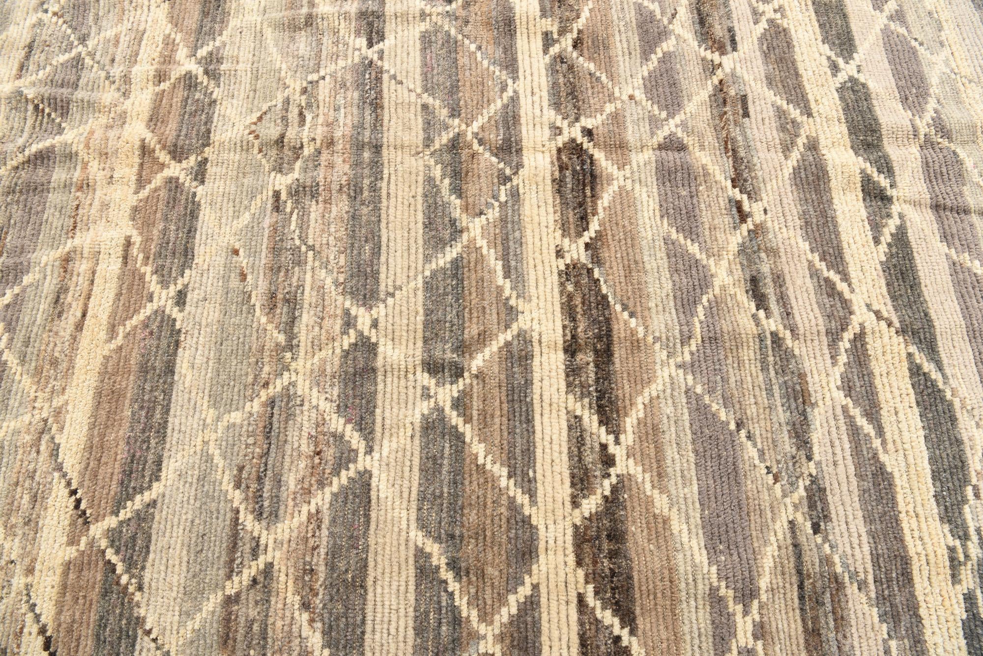 5' 9 x 9' Hand Knotted Moroccan Wool Rug