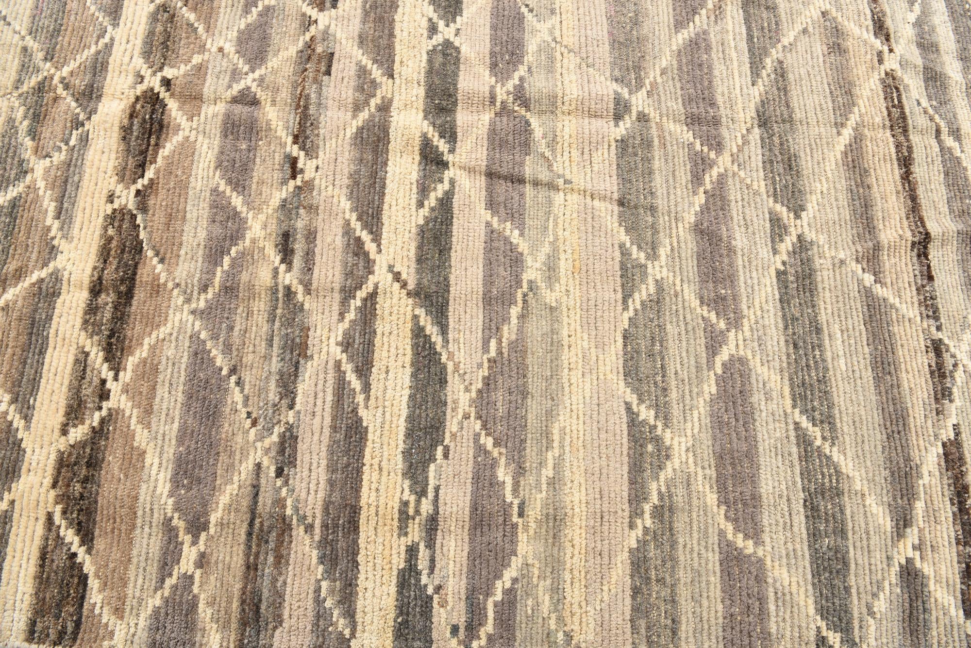 5' 9 x 9' Hand Knotted Moroccan Wool Rug