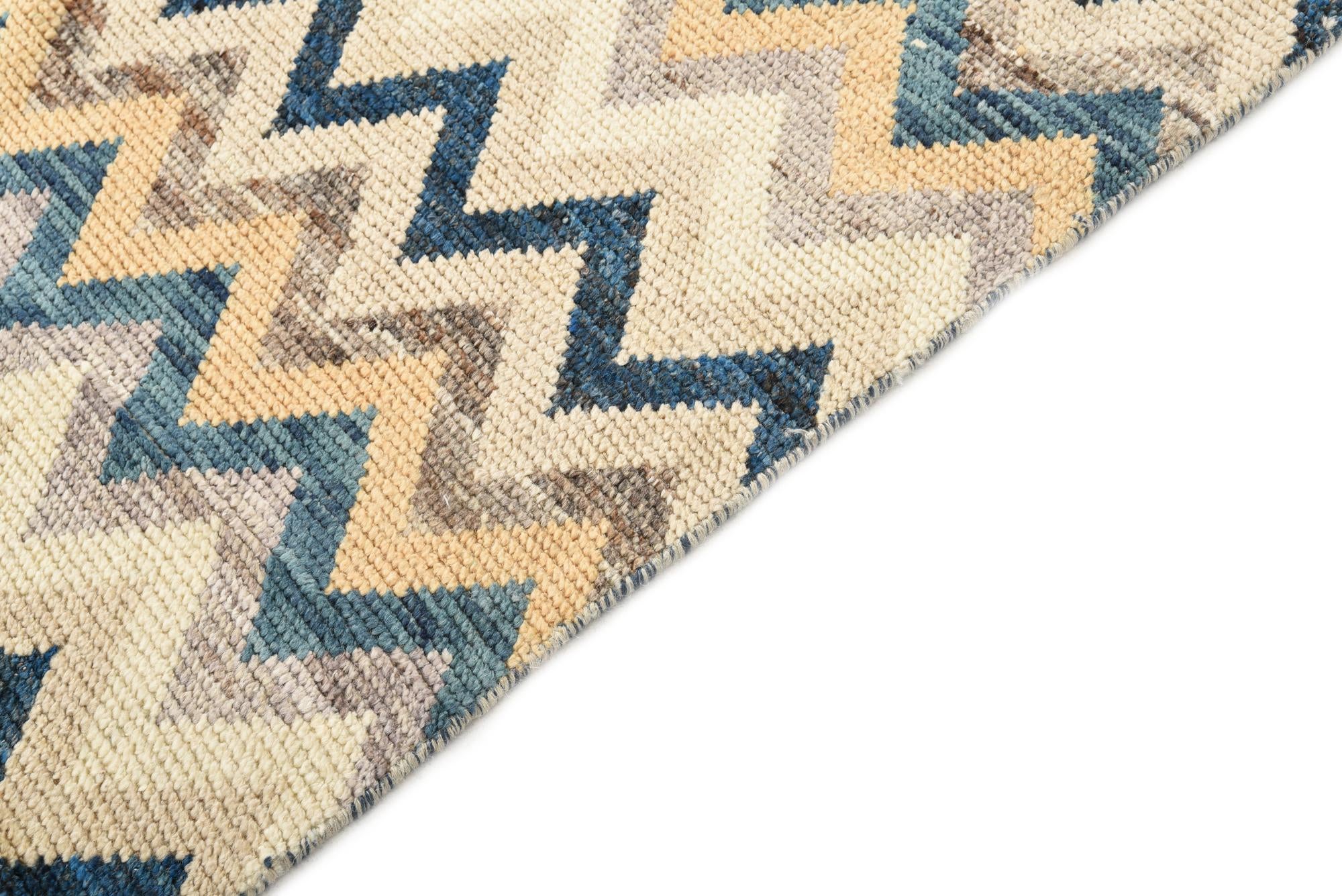 5' 9 x 8' Hand Knotted Moroccan Wool Rug