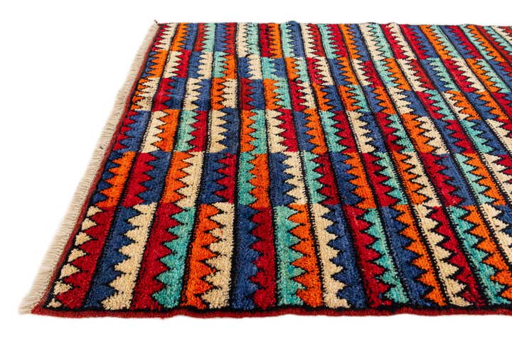 4' 2 x 5' 9 Hand Knotted Moroccan Wool Rug