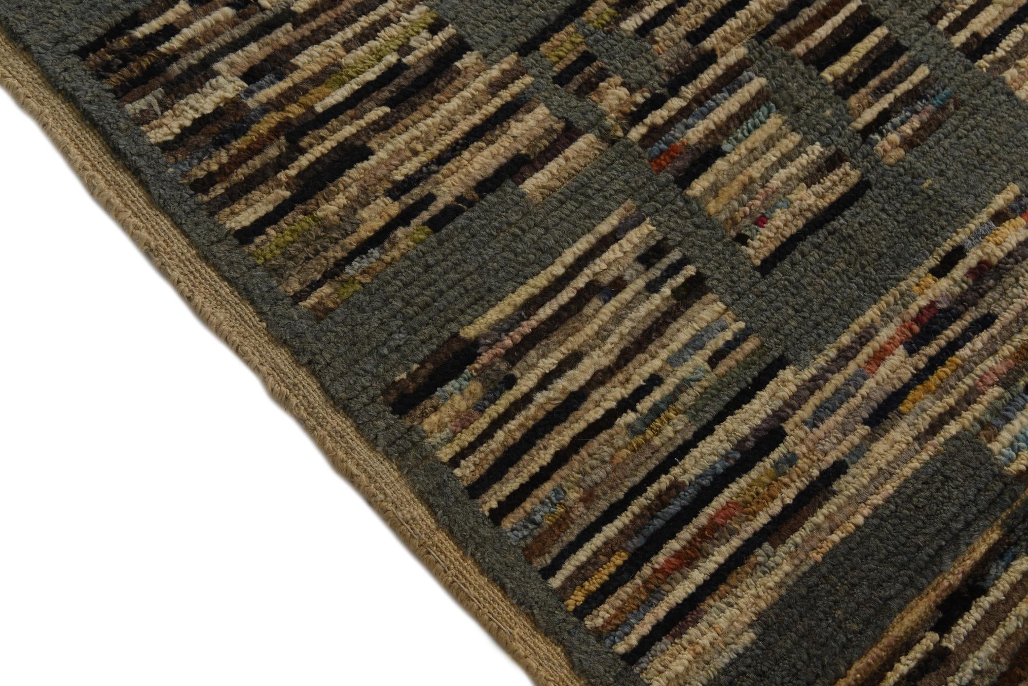 5' 8 x 10' Hand Knotted Moroccan Wool Rug