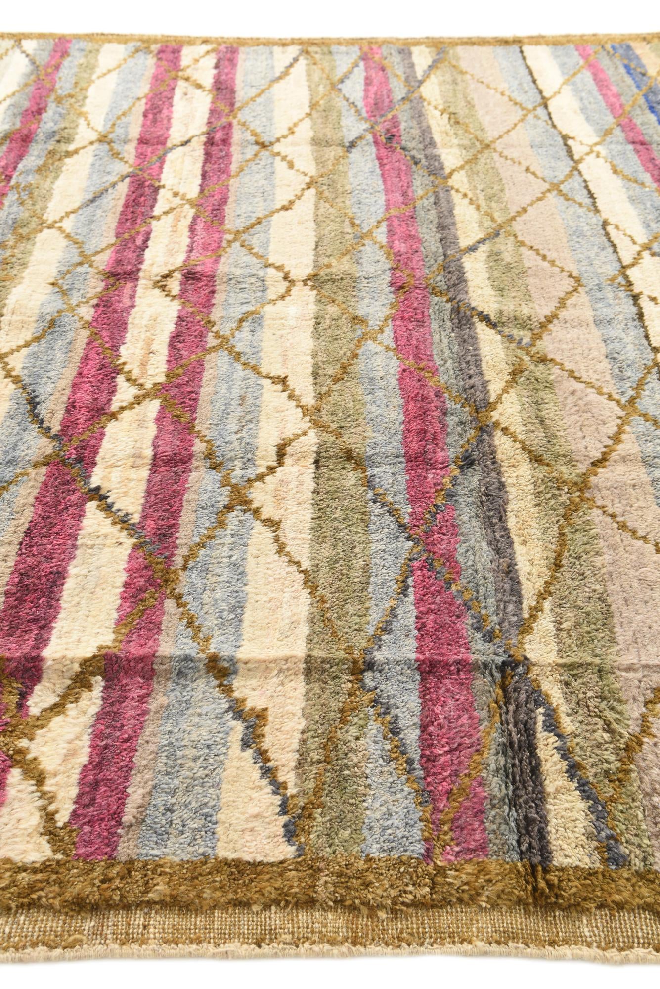 8' 7 x 10' 3 Hand Knotted Moroccan Wool Rug