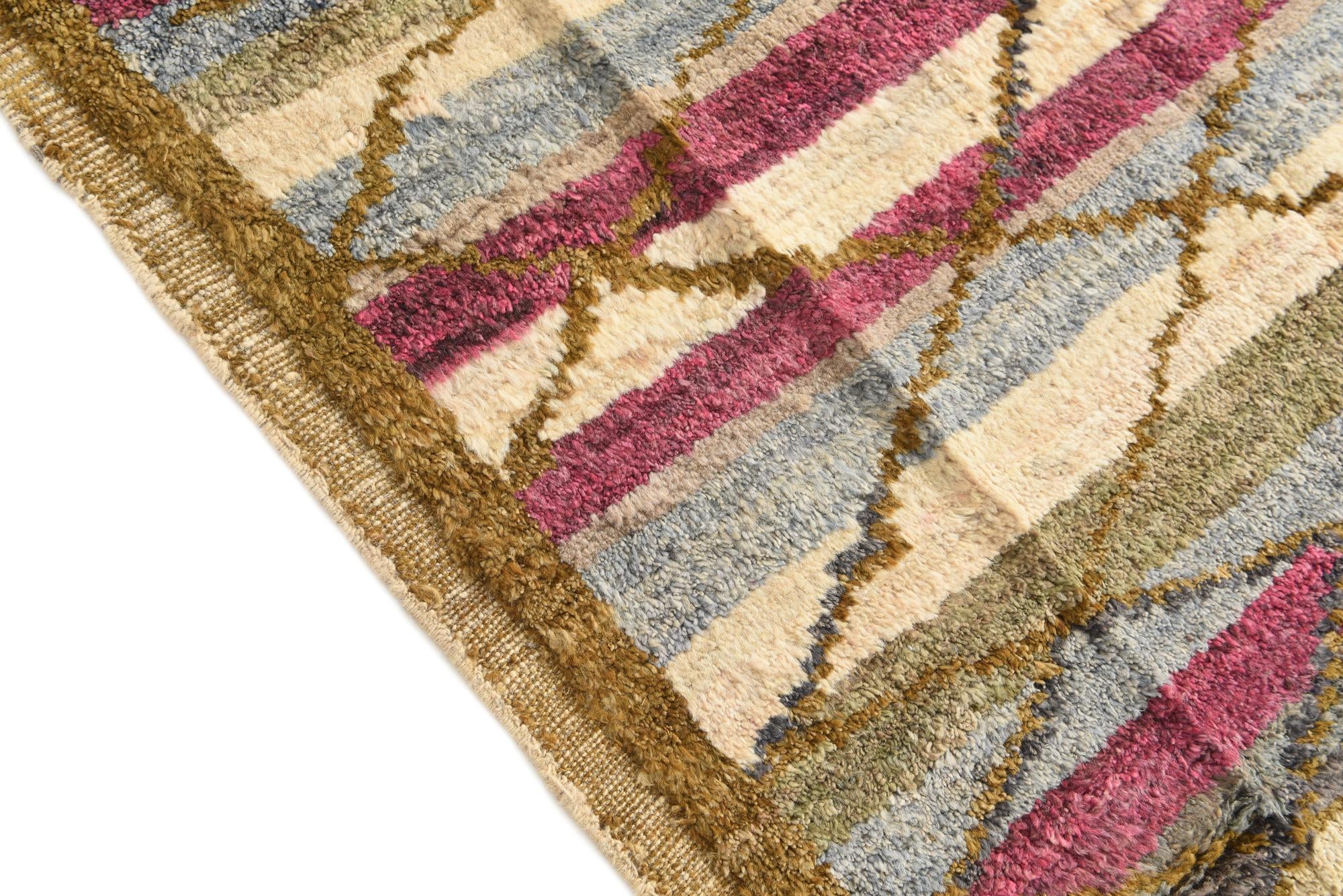 8' 7 x 10' 3 Hand Knotted Moroccan Wool Rug