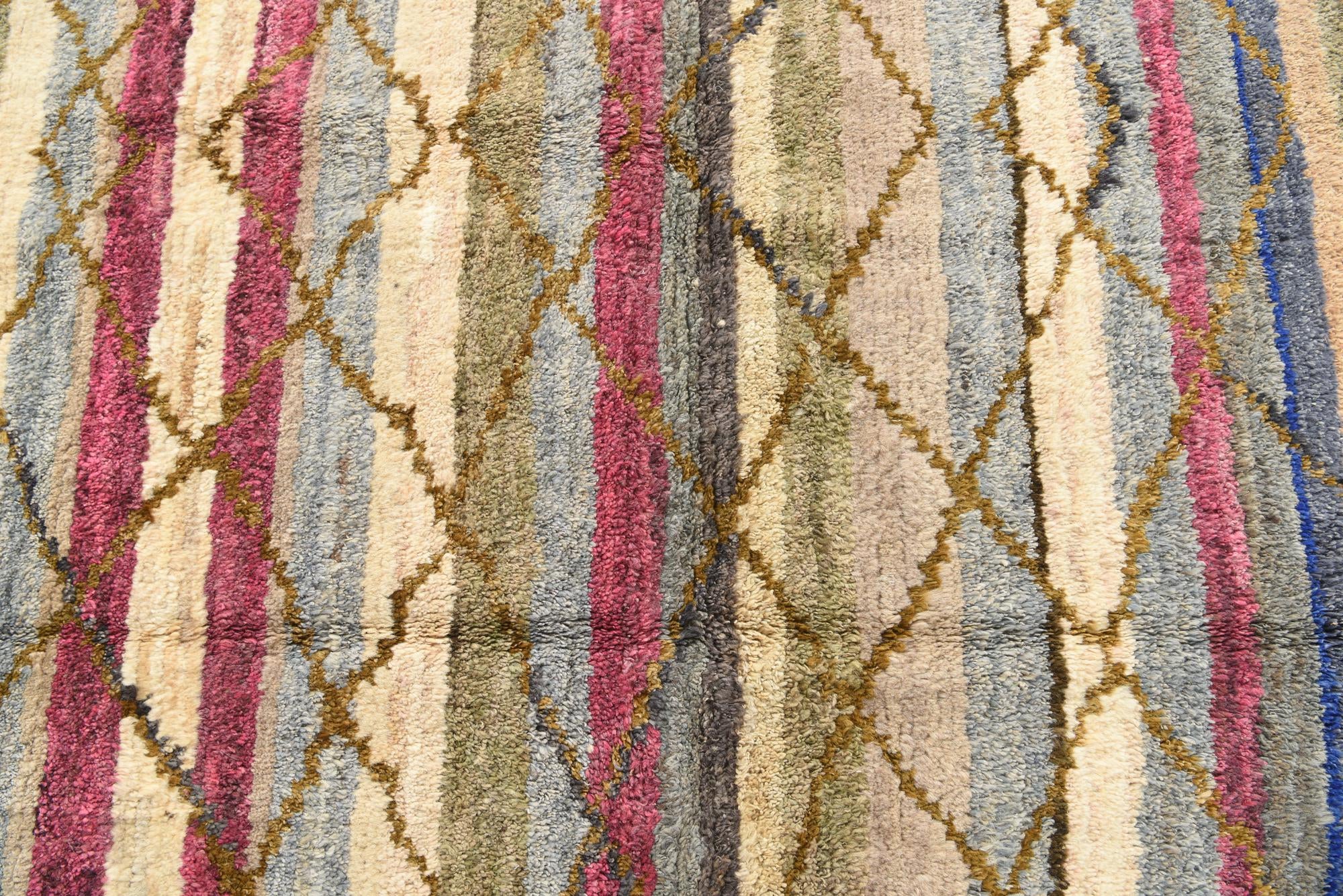 8' 7 x 10' 3 Hand Knotted Moroccan Wool Rug