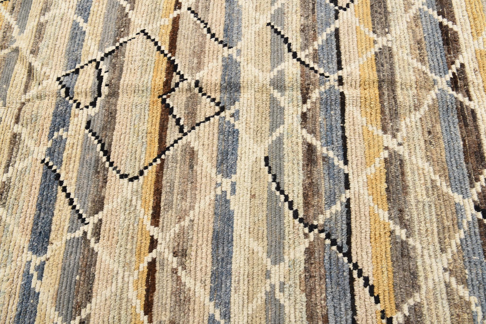 6' x 9' 8 Hand Knotted Moroccan Wool Rug