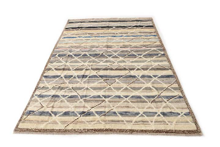 5' 10 x 9' 2 Hand Knotted Moroccan Wool Rug