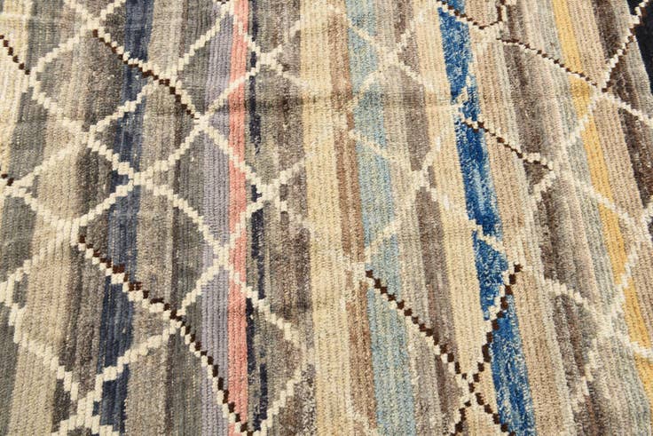 Detail image of 5' 10 x 9' 2 Hand Knotted Moroccan Wool Rug
