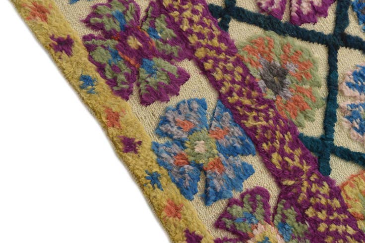 Detail image of 6' 8 x 10' 8 Hand Knotted Moroccan Wool Rug