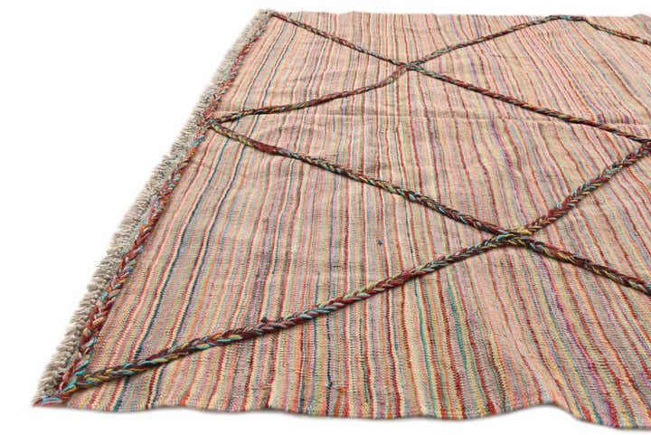 4' 9 x 6' 4 Hand Knotted Moroccan Wool Rug
