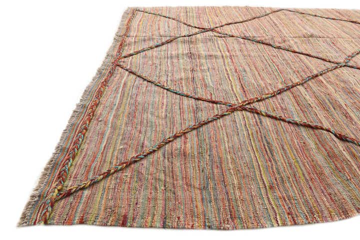 5' 9 x 7' 6 Hand Knotted Moroccan Wool Rug