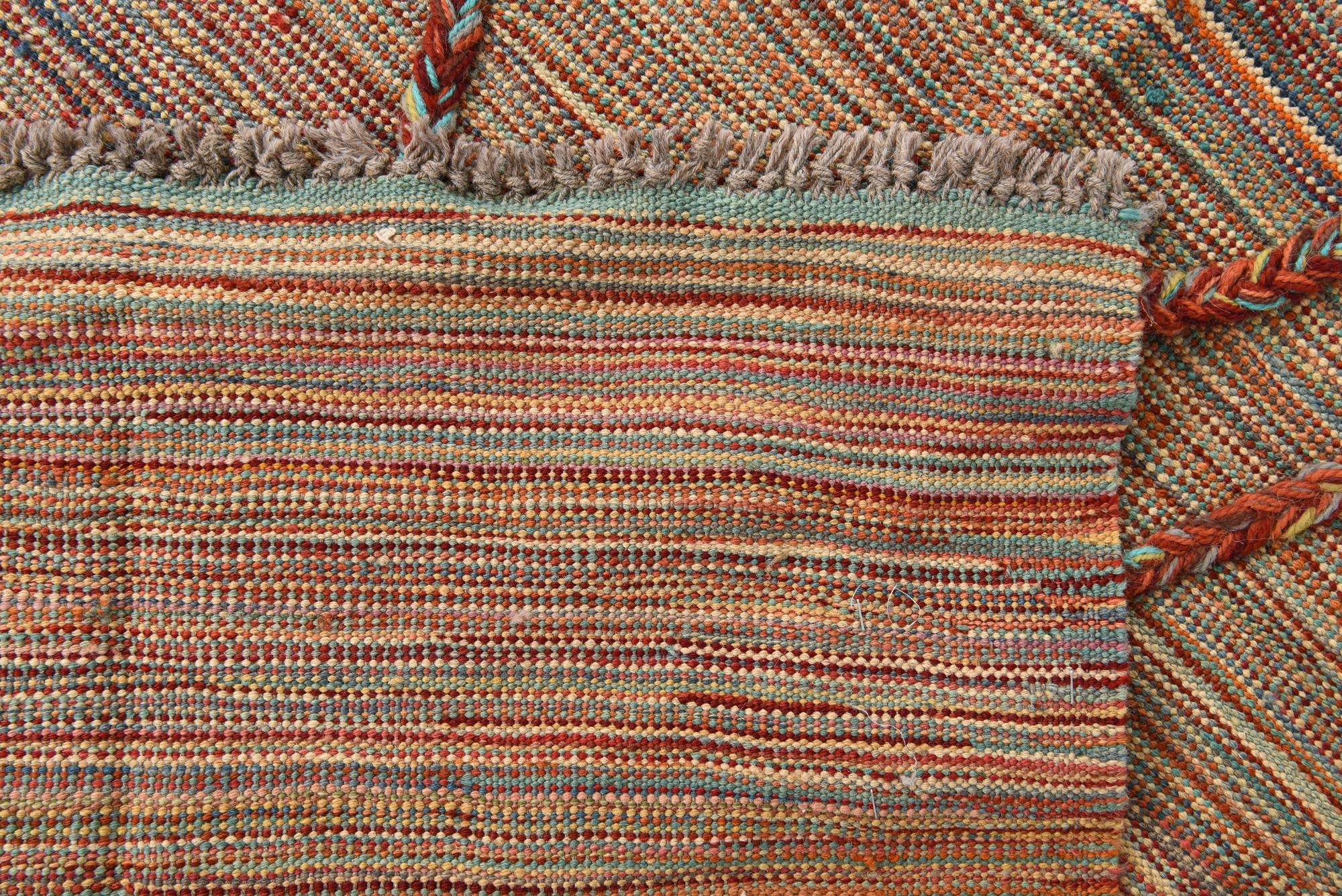 4' 11 x 6' 5 Hand Knotted Moroccan Wool Rug