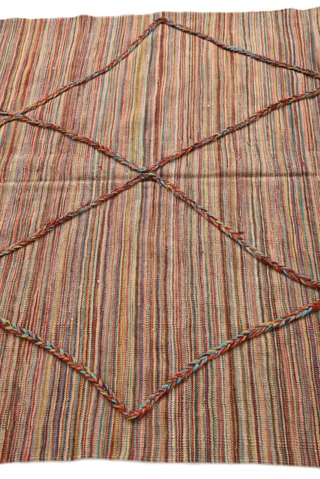 Detail image of 4' 9 x 6' 3 Hand Knotted Moroccan Wool Rug