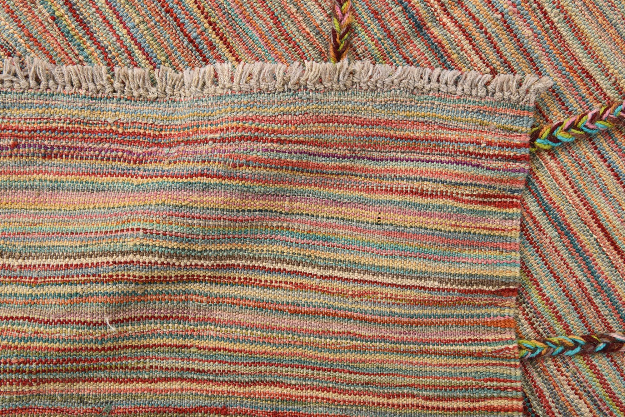 5' 9 x 7' 5 Hand Knotted Moroccan Wool Rug