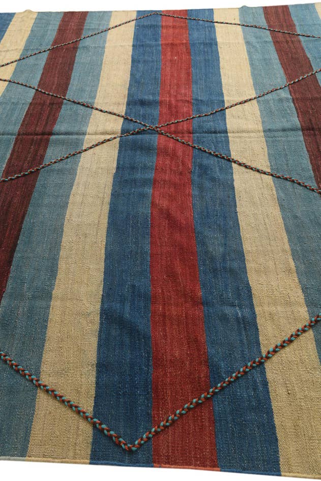 Detail image of 8' 9 x 13' 1 Hand Woven Moroccan Wool Rug