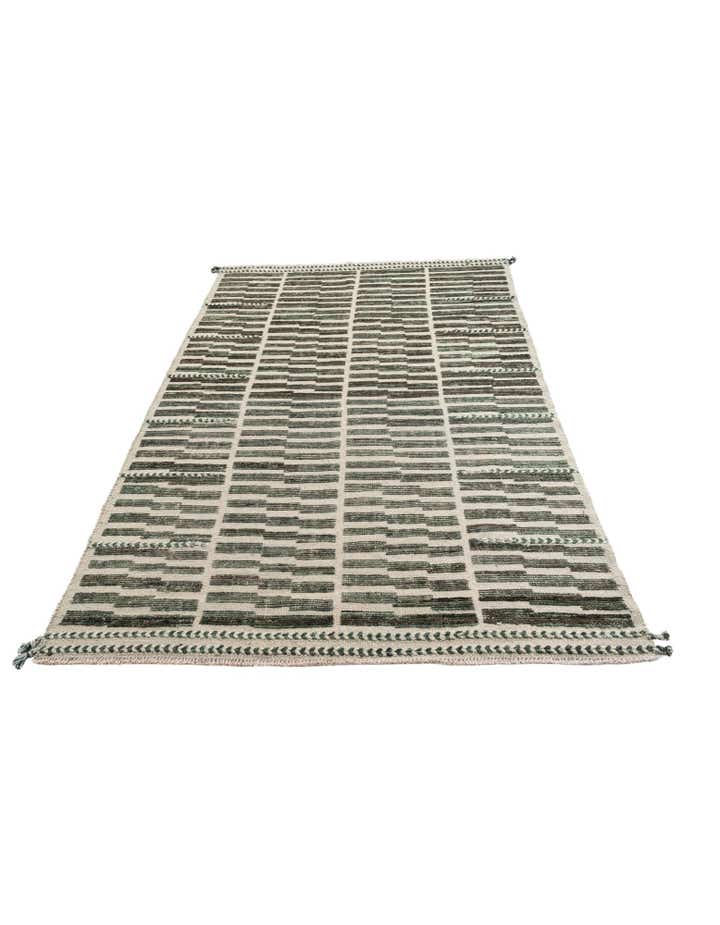 5' 8 x 8' 4 Hand Knotted Moroccan Wool Rug