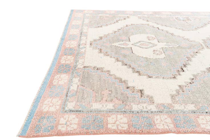Detail image of 6' x 9' 8 Hand Knotted Moroccan Wool Rug