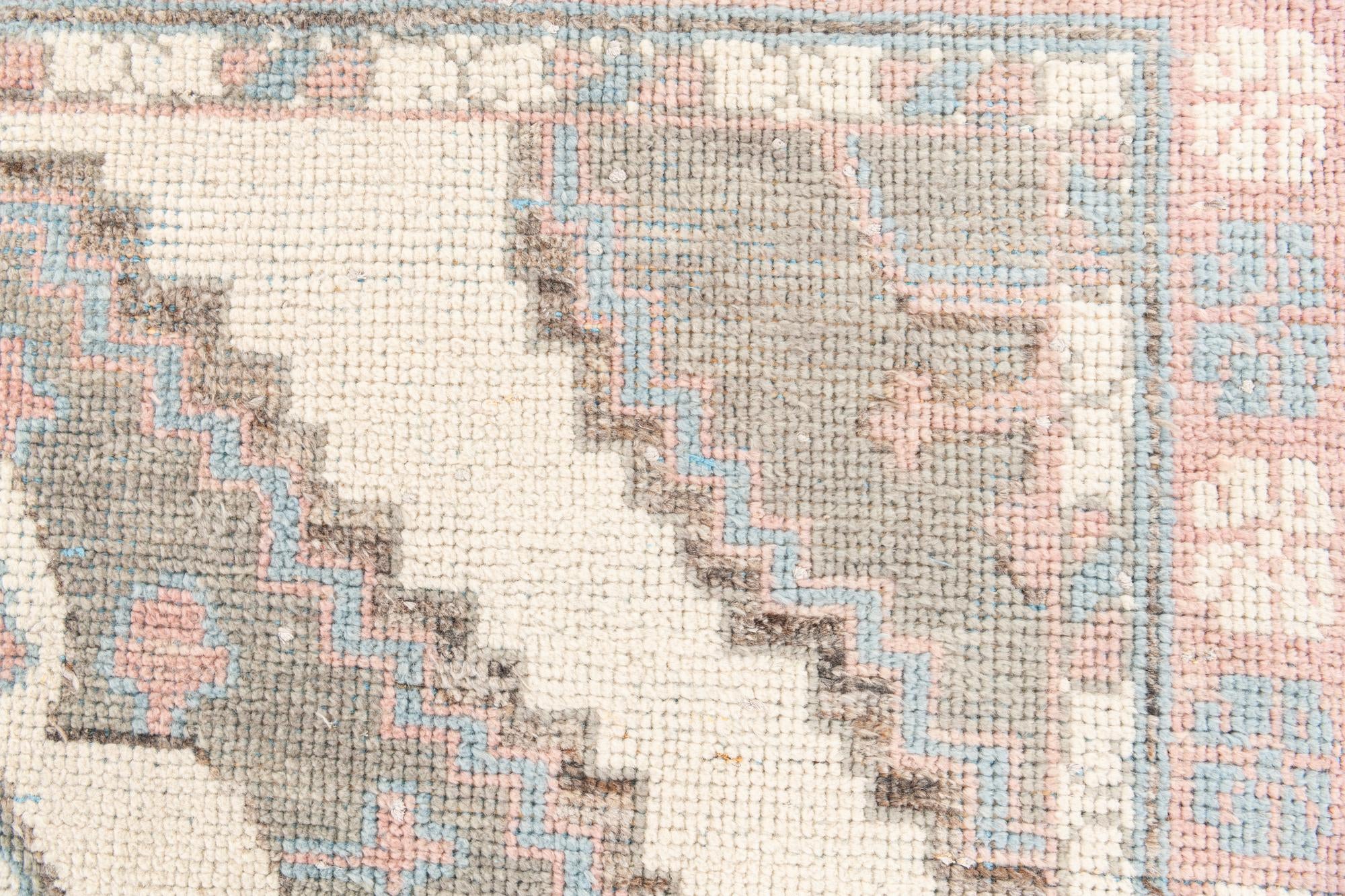 6' x 9' 8 Hand Knotted Moroccan Wool Rug