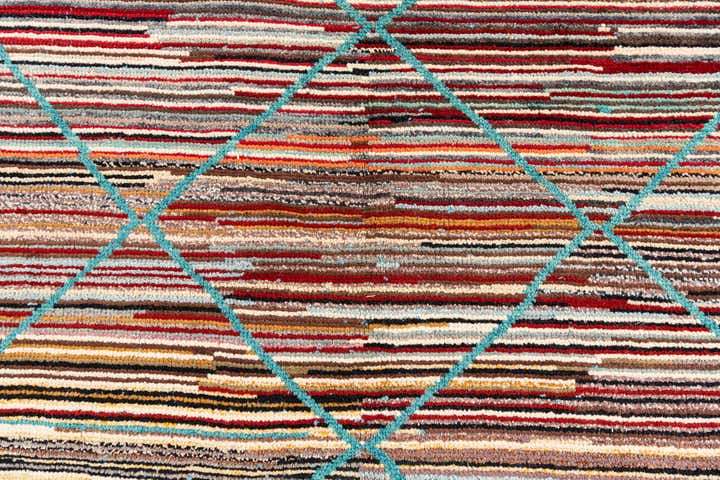 6' x 9' 2 Hand Knotted Moroccan Wool Rug