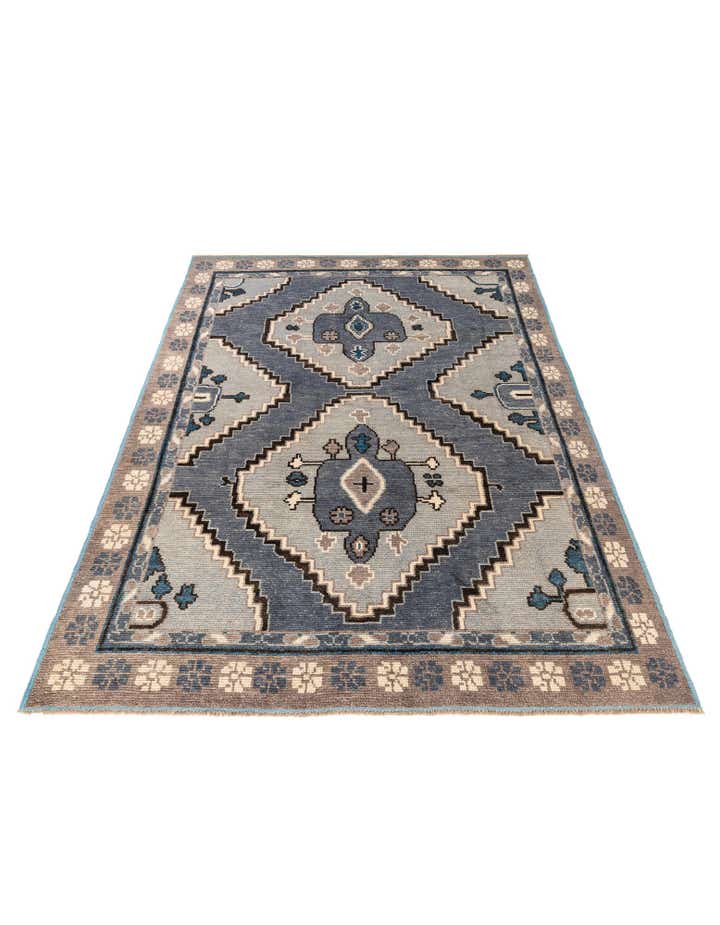 8' x 10' 5 Hand Knotted Moroccan Wool Rug