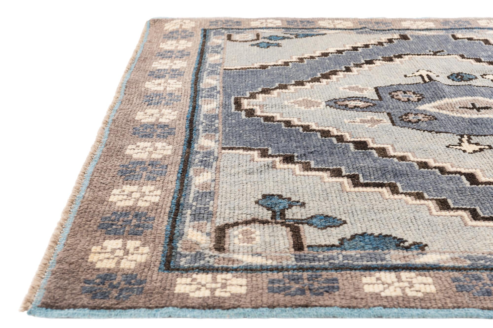 8' x 10' 5 Hand Knotted Moroccan Wool Rug