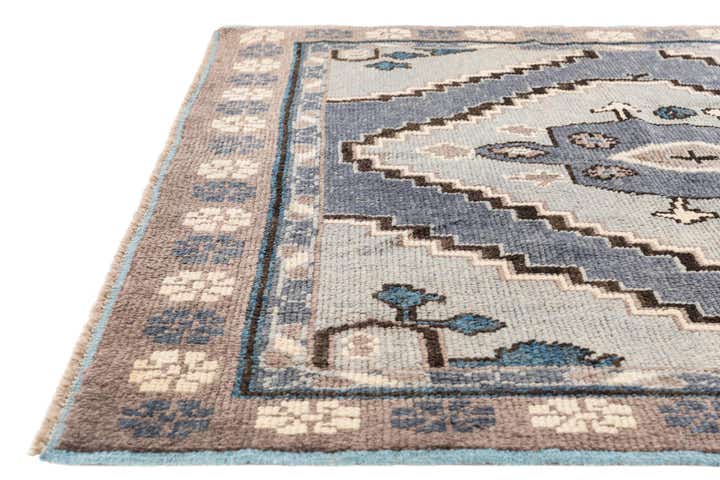 8' x 10' 5 Hand Knotted Moroccan Wool Rug