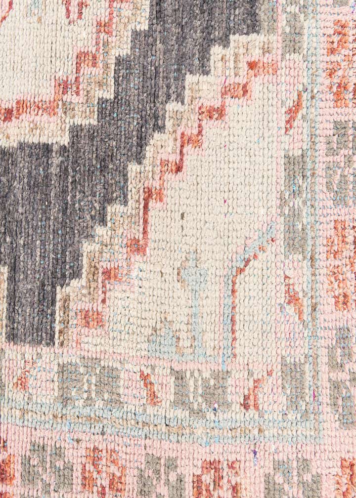 5' 9 x 9' 7 Hand Knotted Moroccan Wool Rug