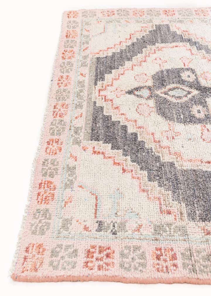 5' 9 x 9' 7 Hand Knotted Moroccan Wool Rug