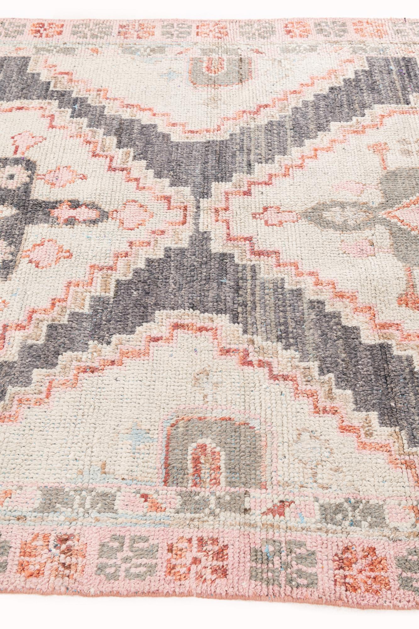 5' 9 x 9' 7 Hand Knotted Moroccan Wool Rug