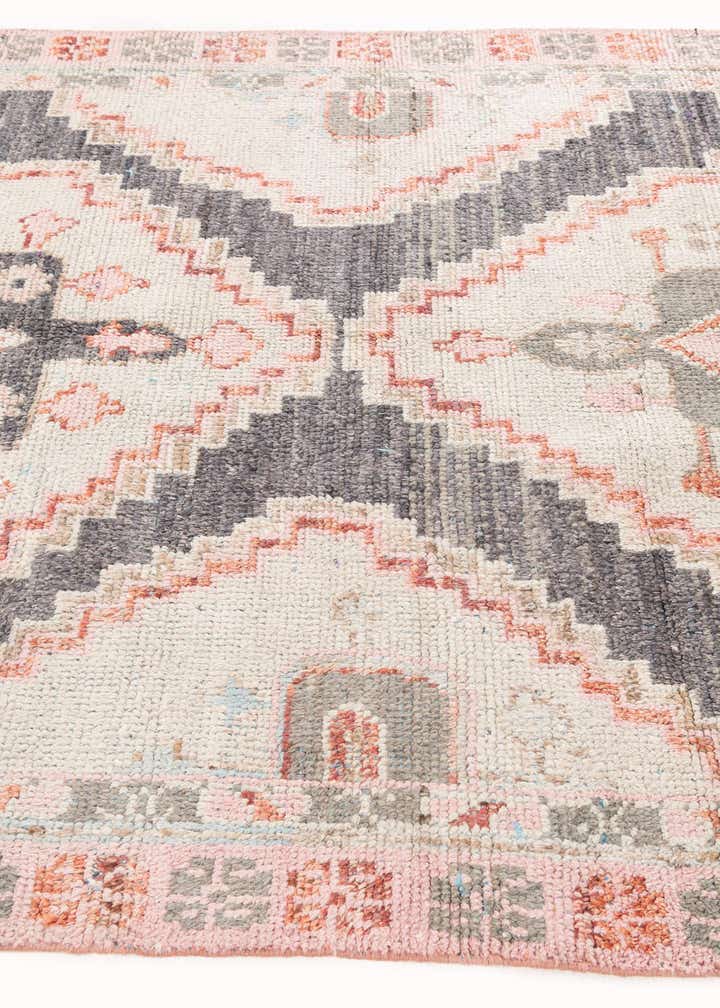 5' 9 x 9' 7 Hand Knotted Moroccan Wool Rug