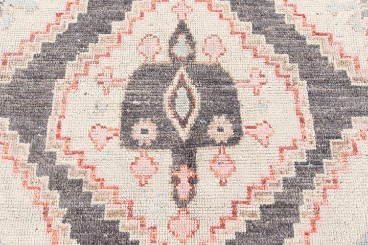 5' 9 x 9' 7 Hand Knotted Moroccan Wool Rug