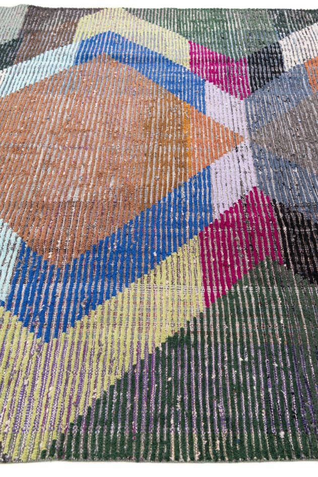 Detail image of 7' 7 x 10' 7 Hand Knotted Moroccan Wool Rug