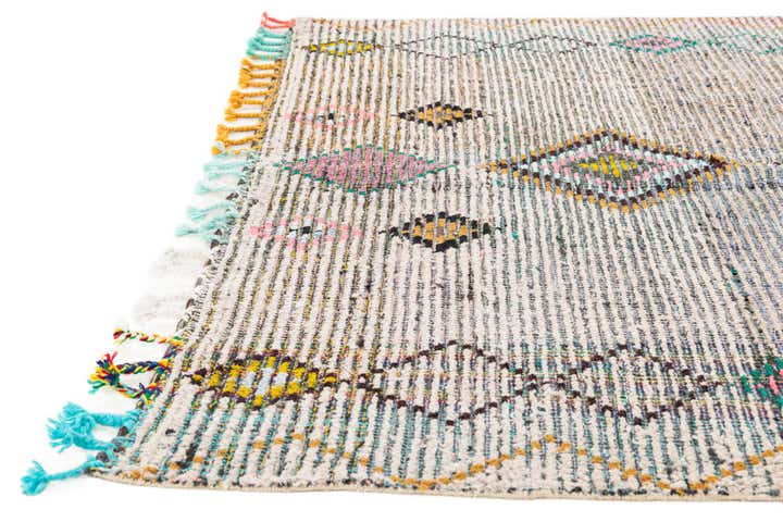 5' 5 x 8' 1 Hand Knotted Moroccan Wool Rug