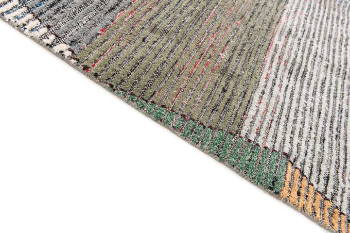 4' 10 x 7' 10 Hand Knotted Moroccan Wool Rug