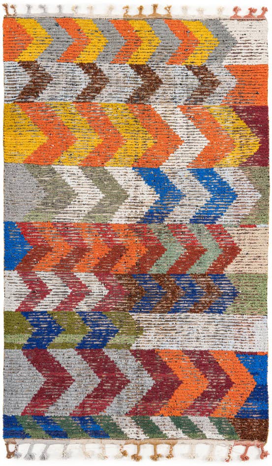 Detail image of 4' 9 x 7' 8 Hand Knotted Moroccan Wool Rug
