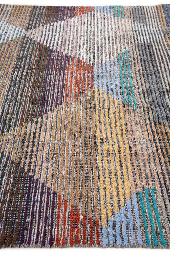 5' 6 x 8' 4 Hand Knotted Moroccan Wool Rug