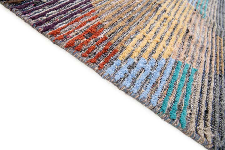 5' 6 x 8' 4 Hand Knotted Moroccan Wool Rug