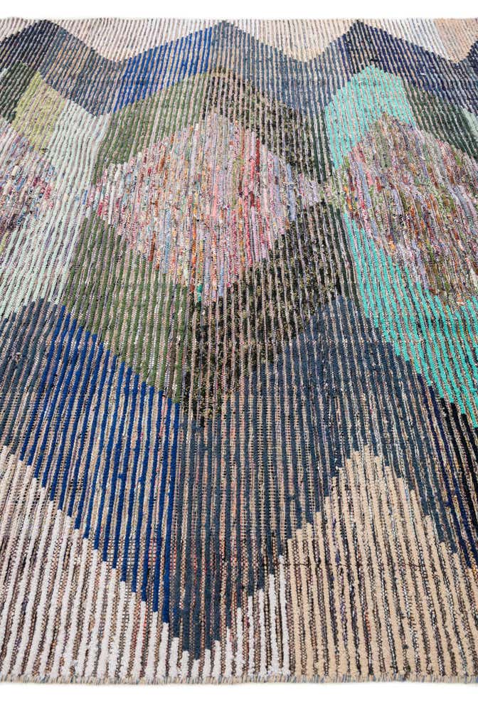 8' 2 x 10' Hand Knotted Moroccan Wool Rug