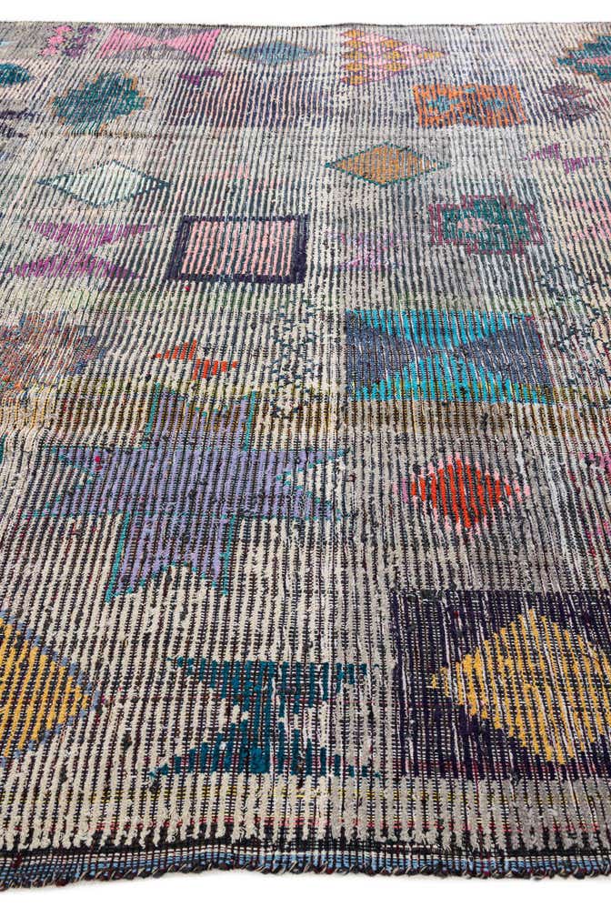 9' 2 x 12' Hand Knotted Moroccan Wool Rug