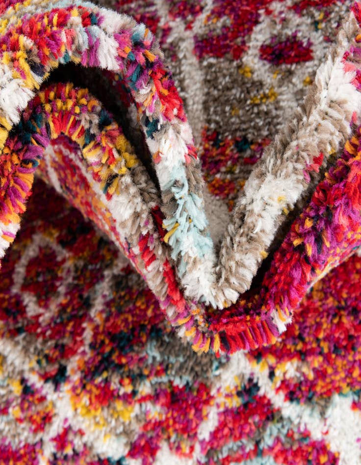 Detail image of 9' x 12' Moroccan Trellis Rug