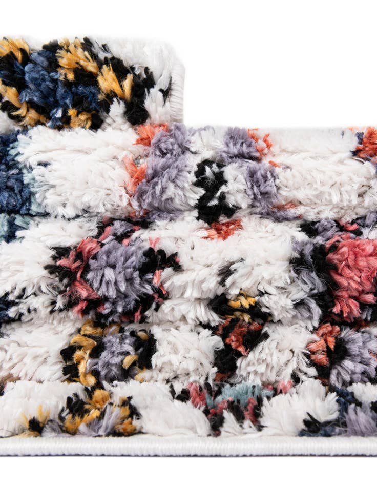 Detail image of 8' x 10' Morocco Rug