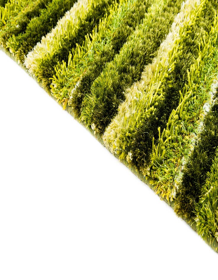 Detail image of 5' x 6' 7 Multi-Tone Shag Rug